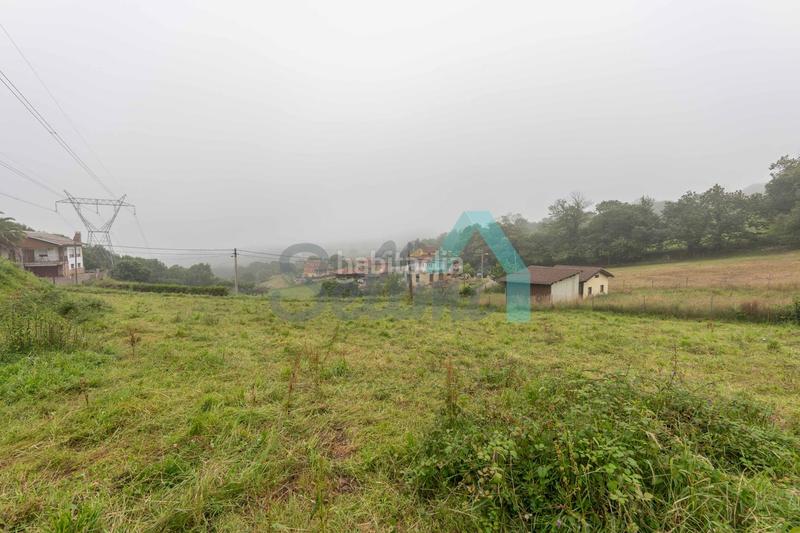 Foto b4c43c19-78b5-454c-b7b4-3d681c3f3bbb. Terrain résidentiel dans Parroquias Sur - La Manjoya Oviedo