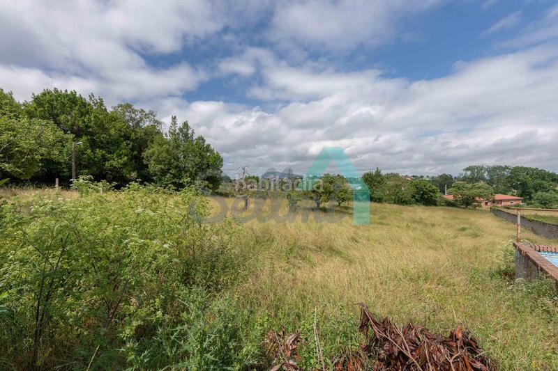 Foto ab2009b3-3b10-41f5-9fa7-5bb3fdab30d4. Terreno residencial en Viella-Granda-Meres Siero