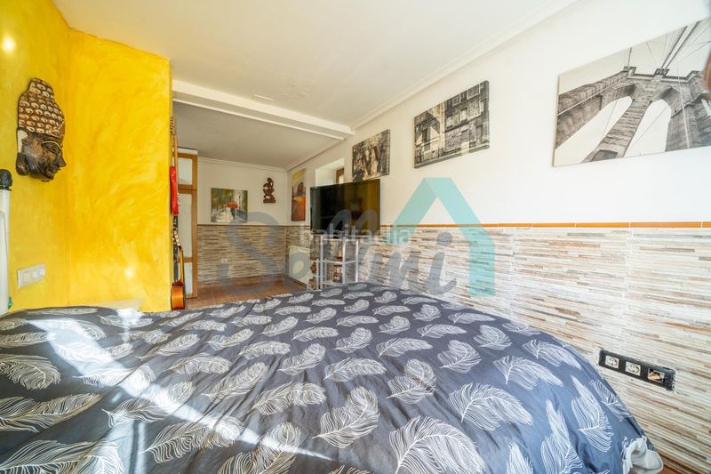 Foto 93ac89a8-45f5-4311-9a5c-dba6dbaa74ea. House with heating in Lena