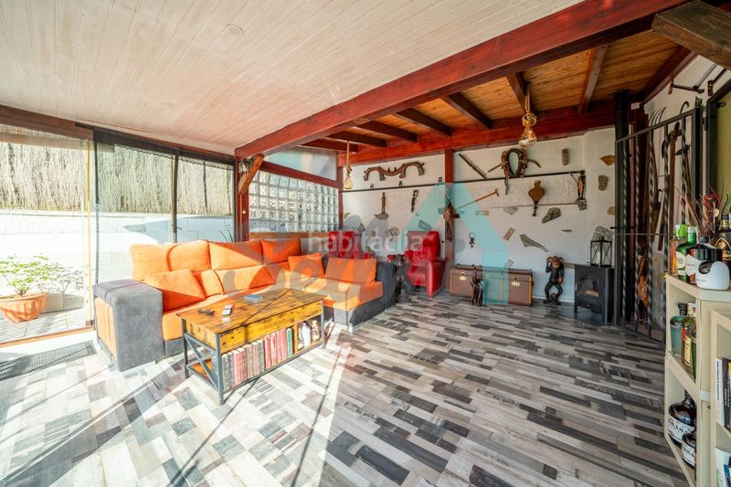 Foto d407c3eb-6cb3-4980-8c0e-6a9ce46136b7. House with heating in Lena