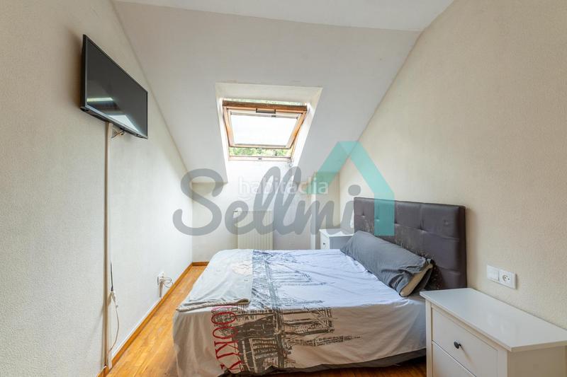 Foto 2e9ab0d9-1825-45d8-b1c0-8ac7b4bf137d. Dúplex amb calefacció aparcament a Morcín