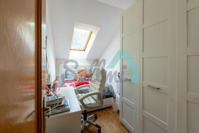 Foto 553a3d0f-add4-4c36-8b6a-6452fd579ac8. Dúplex amb calefacció aparcament a Morcín