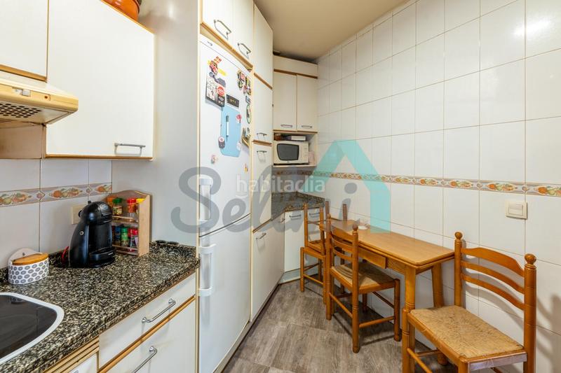 Foto 6dcd65fe-5edf-437e-a731-a8f563f4ae5b. Zweistöckige wohnung mit heizung parking in Morcín