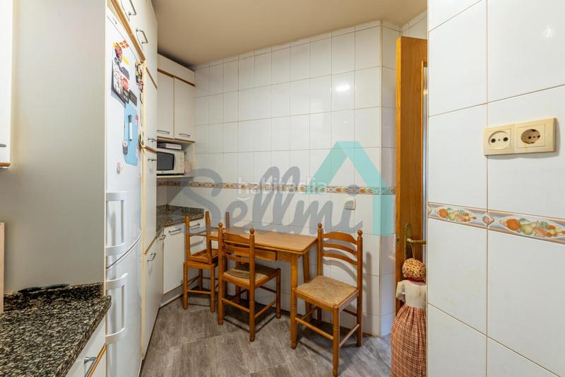 Foto d5662ef7-79bb-4353-809d-a8584079d433. Zweistöckige wohnung mit heizung parking in Morcín