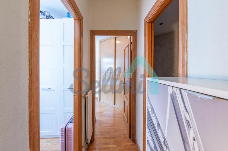 Foto ff3ccfa4-fa27-4376-8843-9cff48f00279. Zweistöckige wohnung mit heizung parking in Morcín