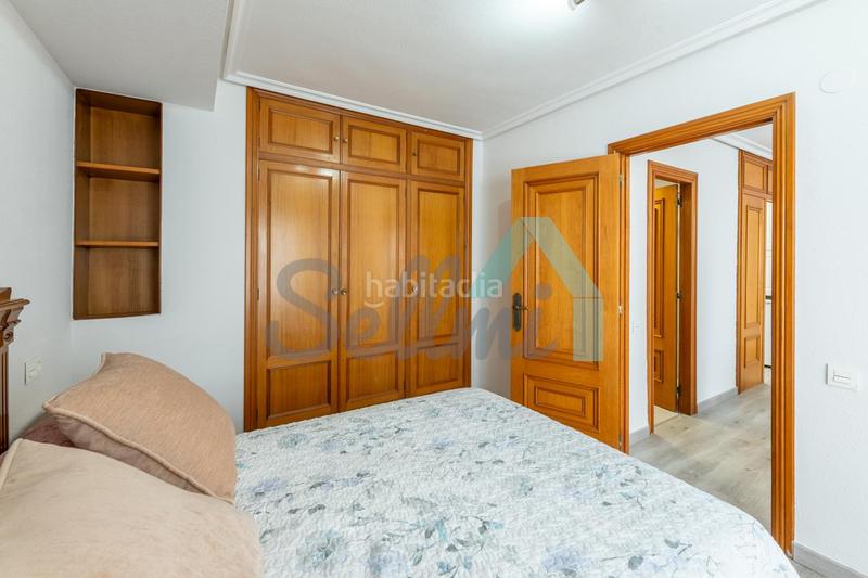 Foto 23fcf9fc-fffc-49e8-8589-fae005259d88. Rent flat with heating in Parque San Francisco - Uría Oviedo