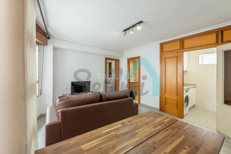 Foto a8f85eea-2f9f-47c8-bee9-edcfaf805a22. Rent flat with heating in Parque San Francisco - Uría Oviedo