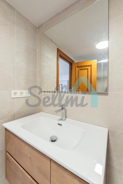 Foto b396897b-a70e-4f0e-a3de-74a7ec1b20fb. Rent flat with heating in Parque San Francisco - Uría Oviedo