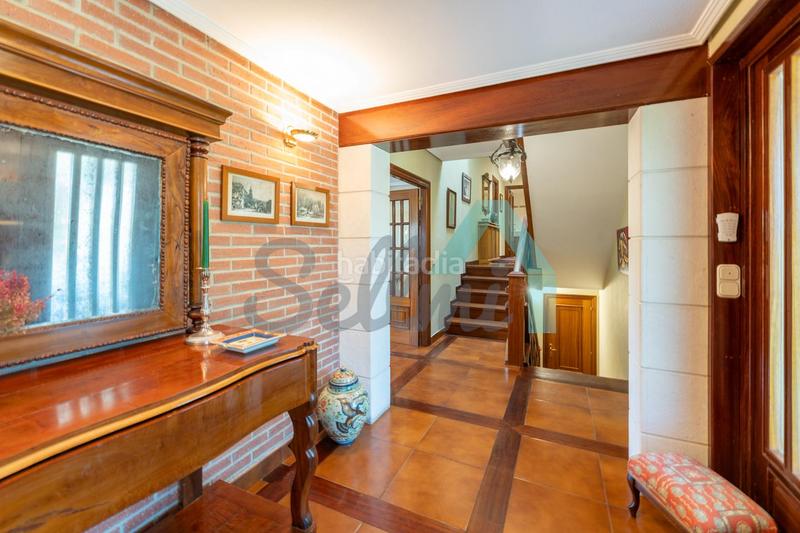 Foto 40057ca0-7da6-4f59-994b-408fe195bec7. Casa aparellada amb calefacció aparcament a Llanes pueblo Llanes