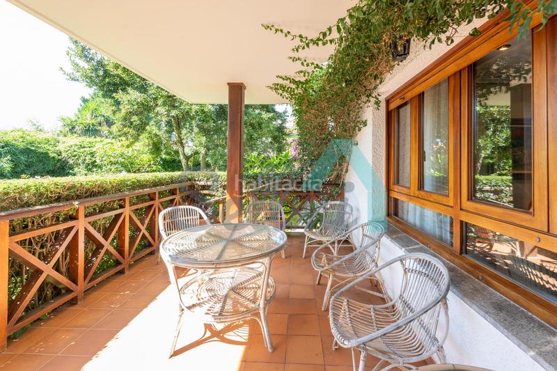 Foto 7b0ab7b8-5580-41fc-af4c-c7b524f8ddca. Casa aparellada amb calefacció aparcament a Llanes pueblo Llanes