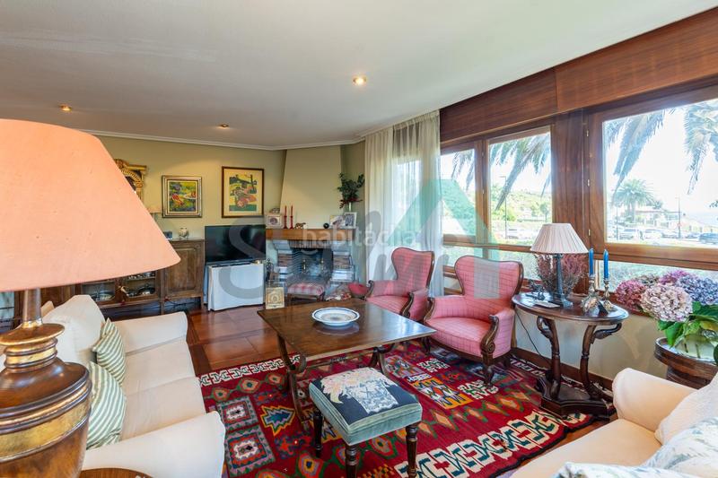 Foto 9fed8b9f-2c5d-4627-ab42-1112c83891a2. Casa aparellada amb calefacció aparcament a Llanes pueblo Llanes