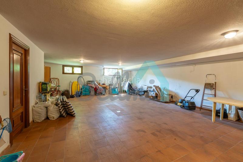 Foto cbb7ddd0-0f5c-41c8-b218-4cc24843bed7. Casa aparellada amb calefacció aparcament a Llanes pueblo Llanes