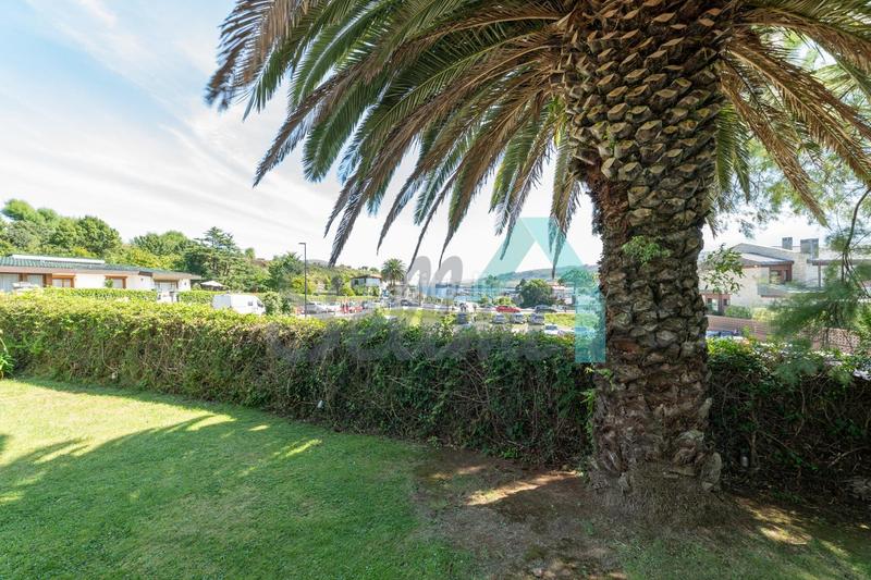 Foto e55ff046-b04c-4e09-92e0-e1a42fcaa4b0. Casa aparellada amb calefacció aparcament a Llanes pueblo Llanes