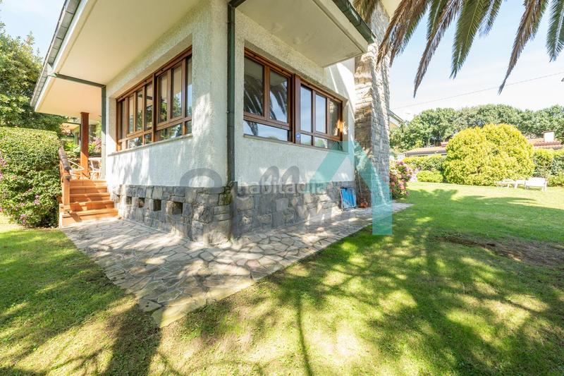 Foto 1ec897d4-bc5a-4699-9b22-ba5f1b0d13ca. Casa pareada en Llanes pueblo Llanes