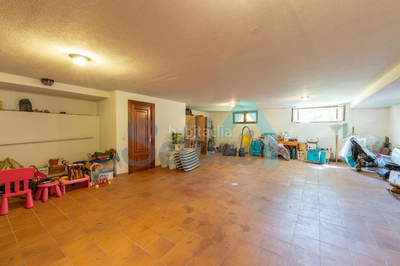 Foto 208c00be-48dc-4eba-81b2-4eb87e0fcdf1. Casa pareada en Llanes pueblo Llanes