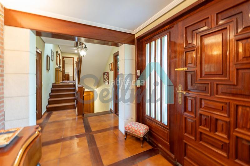 Foto 3655eee4-df27-4614-b9f3-6a018bc15116. Casa pareada en Llanes pueblo Llanes