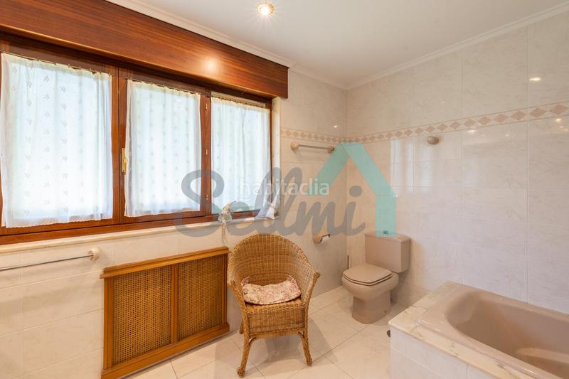 Foto 70084db5-dcdb-4f5d-ac8d-0c3fb6898223. Casa pareada en Llanes pueblo Llanes