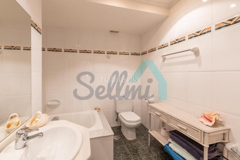 Foto 9878b8f2-4641-4660-a1ed-ec4bb88ebeb9. Casa pareada en Llanes pueblo Llanes