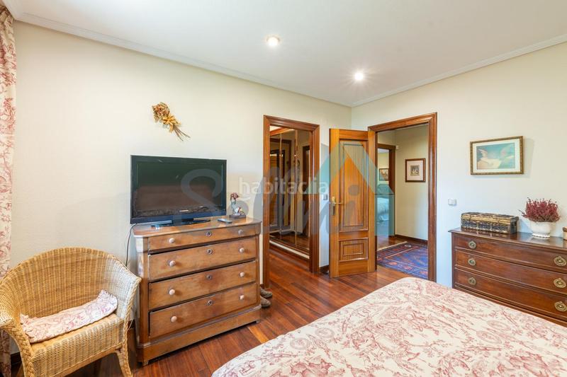 Foto f52fda7d-e085-4782-939f-003e935c4806. Casa pareada en Llanes pueblo Llanes