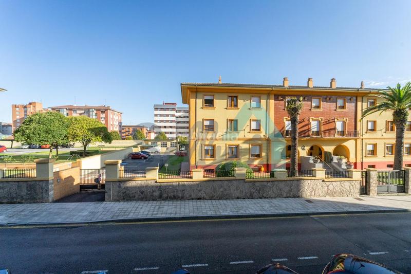 Foto 24926f12-996a-49be-a92c-c74c05a8853a. Appartamento con riscaldamento parcheggio in El Coto Gijón