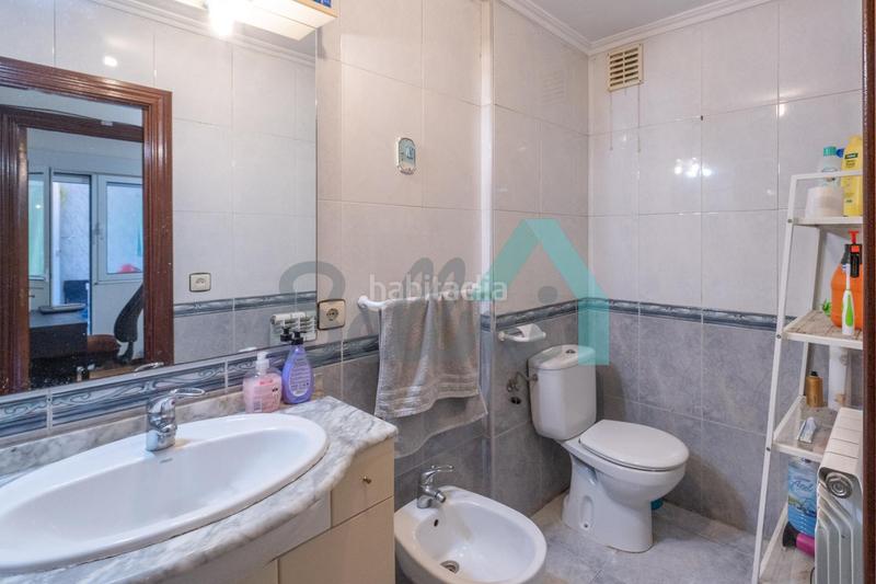 Foto 661ebb2c-c774-414d-8ca4-80b0132f91d2. Appartamento con riscaldamento parcheggio in El Coto Gijón