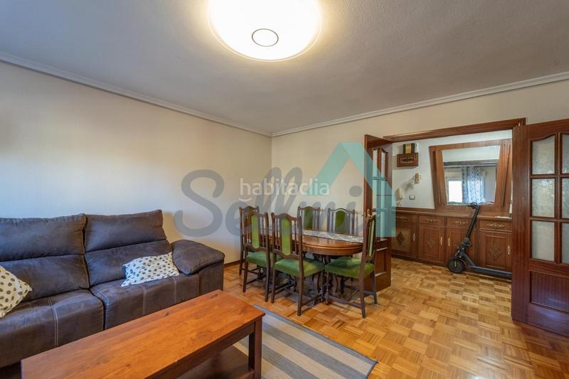 Foto 7cd5b2c5-db97-4b6a-8aac-25727671e6b0. Appartamento con riscaldamento parcheggio in El Coto Gijón