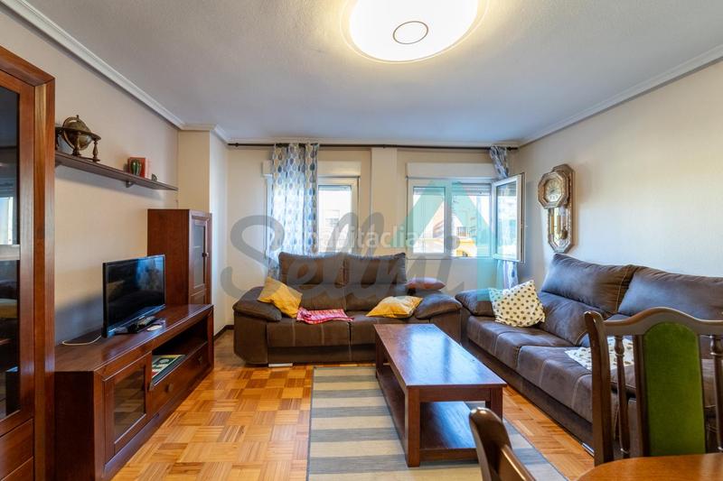 Foto dd45adc8-2976-414b-a145-4418fdc00422. Appartamento con riscaldamento parcheggio in El Coto Gijón