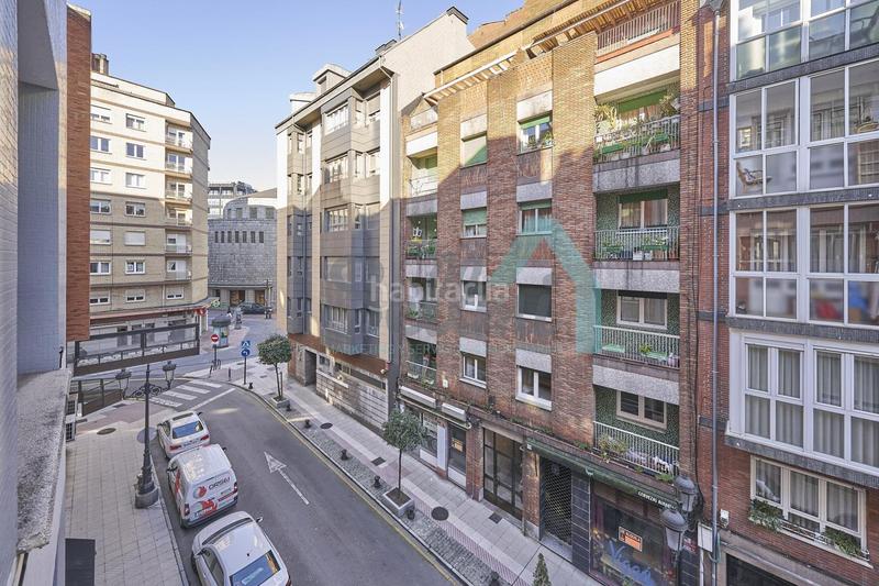 Foto 1e22a87a-a4fe-4a8c-8869-2cf3966ca2e6. Rent flat with heating in Auditorio - Seminario - Parque de Invierno Oviedo