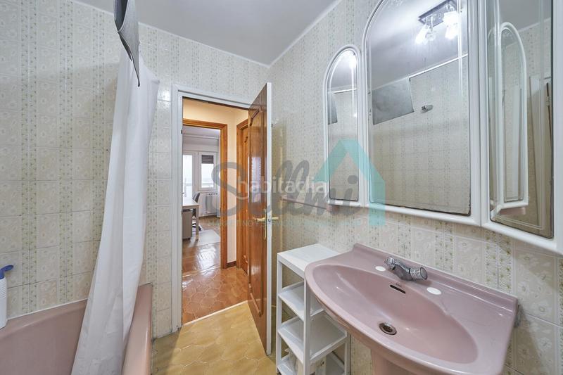 Foto 45ef6527-b307-4d14-aa9c-e2477f62c3ba. Rent flat with heating in Auditorio - Seminario - Parque de Invierno Oviedo