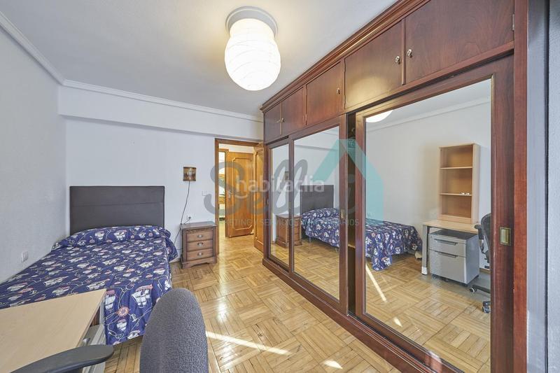 Foto ea1f6580-d498-4f24-98d9-b416ba20a722. Rent flat with heating in Auditorio - Seminario - Parque de Invierno Oviedo