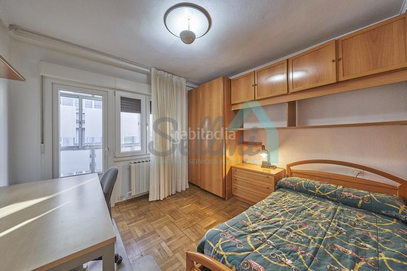 Foto ac0b5efd-588e-48f8-b18d-f14571d6ca5c. Alquiler piso en Auditorio - Seminario - Parque de Invierno Oviedo