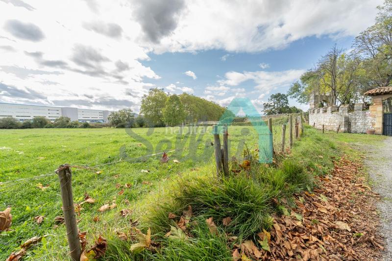 Foto 4488f848-2fb8-4118-a9c8-037fea48b0f2. Terrain résidentiel dans Viella-Granda-Meres Siero