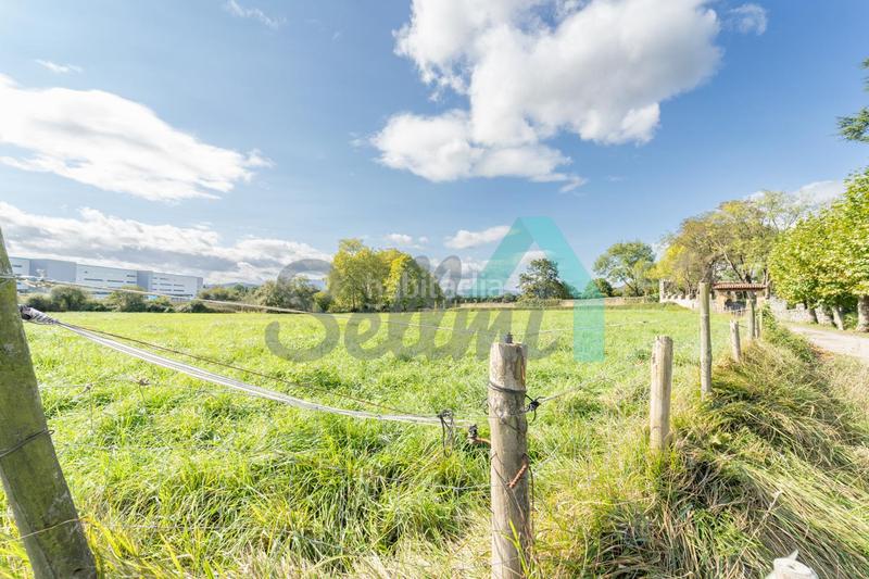 Foto 7d4d3e0d-43f5-4642-baa8-bb8f53cbe5a1. Terreno residenziale in Viella-Granda-Meres Siero