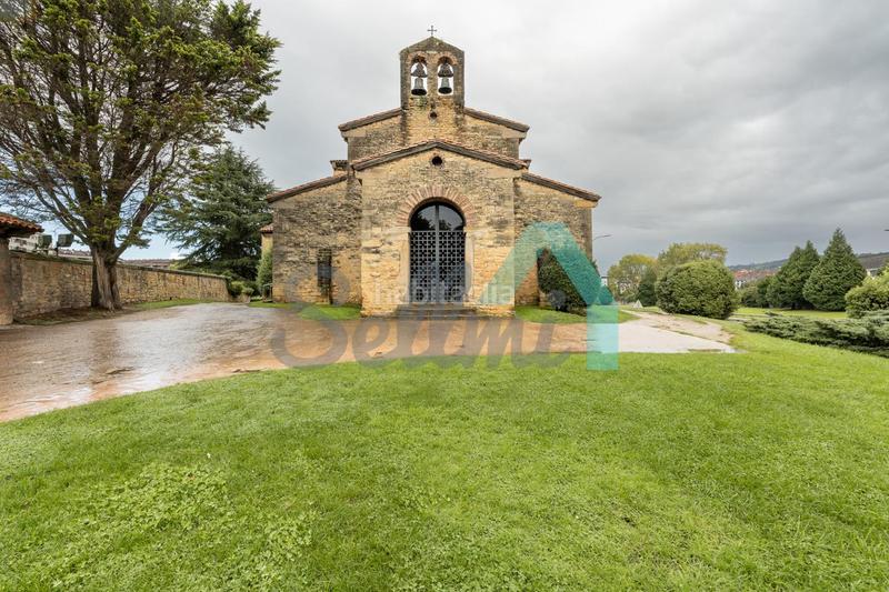 Foto 1ac0629e-1d26-425b-ab7d-3a0e7cb5f900. Rent business premise in Milán - Pumarín Oviedo