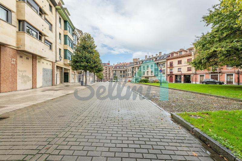 Foto 9a648b7b-0a58-48e7-888b-6875012ae37b. Miete geschäftsraum in Milán - Pumarín Oviedo