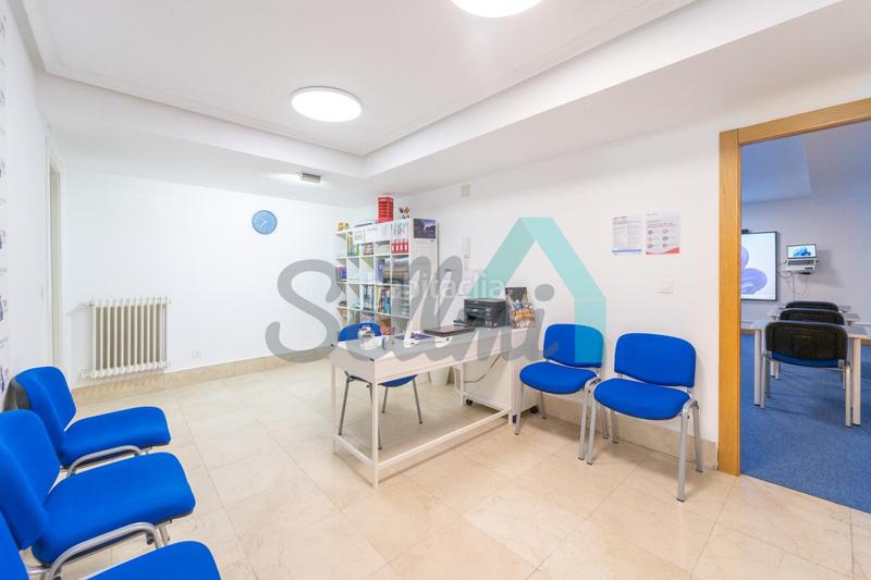 Foto 0e4c6ac5-2bfe-40b1-bc8d-c4c225ec22d5. Rent business premise in Salesas - Foncalada - Campoamor Oviedo