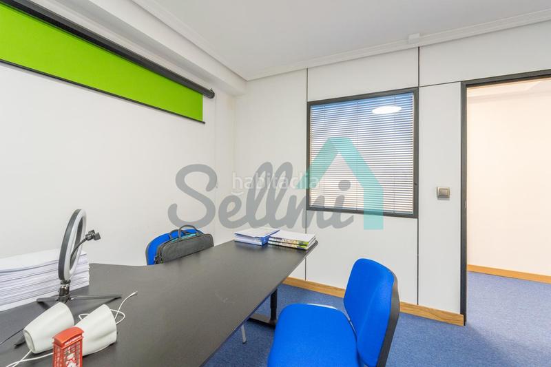 Foto 2609a106-1a08-4ad4-9866-7cb474e06935. Rent business premise in Salesas - Foncalada - Campoamor Oviedo