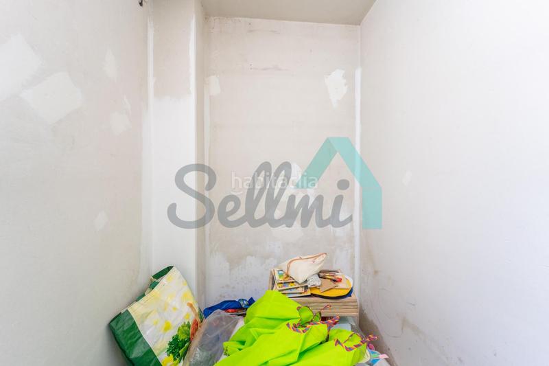 Foto 3159d0b5-1f7c-4f65-a6cb-eeb9f7802210. Rent business premise in Salesas - Foncalada - Campoamor Oviedo