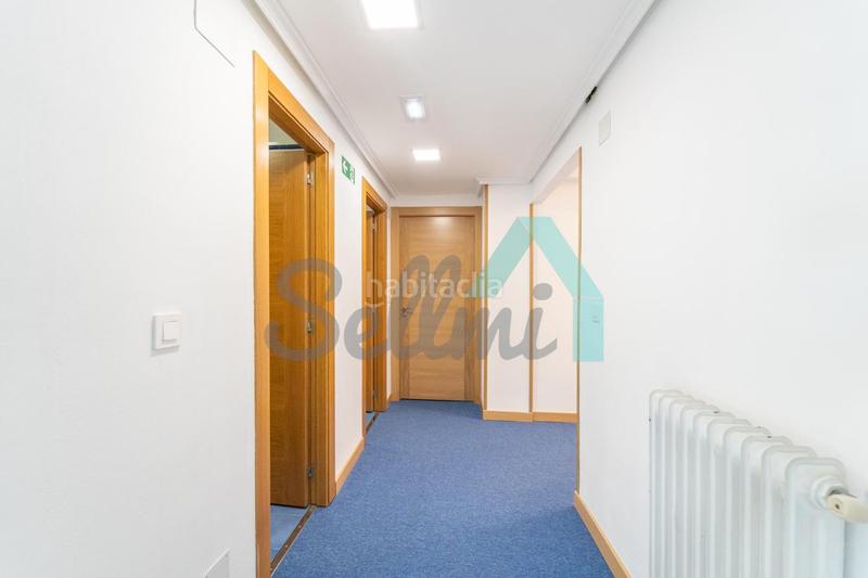 Foto 6f95f4a5-821e-407a-bd5c-7755d4433d90. Rent business premise in Salesas - Foncalada - Campoamor Oviedo