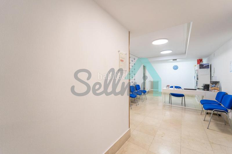 Foto 8d2c9deb-8196-452c-a094-ea1c63d49094. Rent business premise in Salesas - Foncalada - Campoamor Oviedo