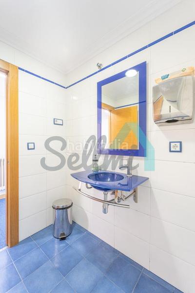 Foto 94389dba-0b79-449d-8de4-412d5ad698bf. Rent business premise in Salesas - Foncalada - Campoamor Oviedo