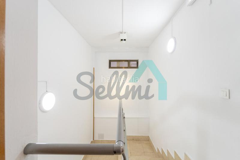 Foto b7cc57ed-cecf-46cf-8c8d-7eddd1954b99. Rent business premise in Salesas - Foncalada - Campoamor Oviedo