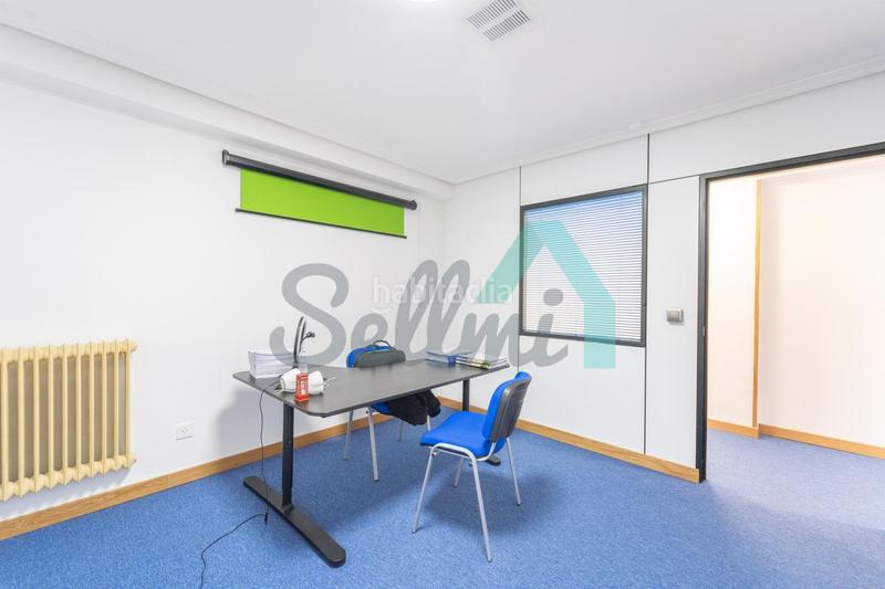 Foto 525bfa84-a000-47a4-b082-d232240ec163. Lloguer local comercial a Salesas - Foncalada - Campoamor Oviedo