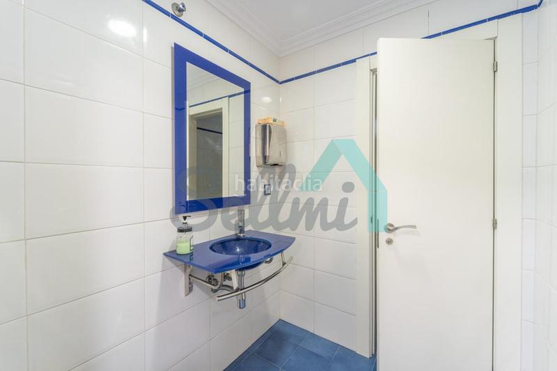 Foto 96723a44-37c7-4e11-83fe-eade2768d4e9. Lloguer local comercial a Salesas - Foncalada - Campoamor Oviedo