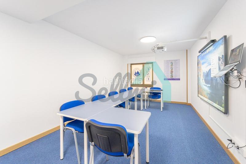 Foto b40c39d2-2bee-4307-b85f-f96e07e191cb. Lloguer local comercial a Salesas - Foncalada - Campoamor Oviedo