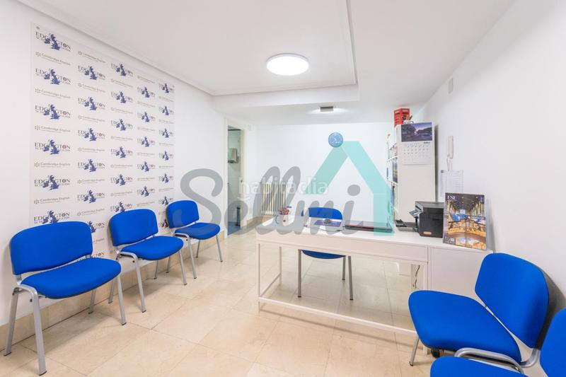 Foto b61d4001-a21c-4d1d-b527-82a7e3a2446d. Lloguer local comercial a Salesas - Foncalada - Campoamor Oviedo