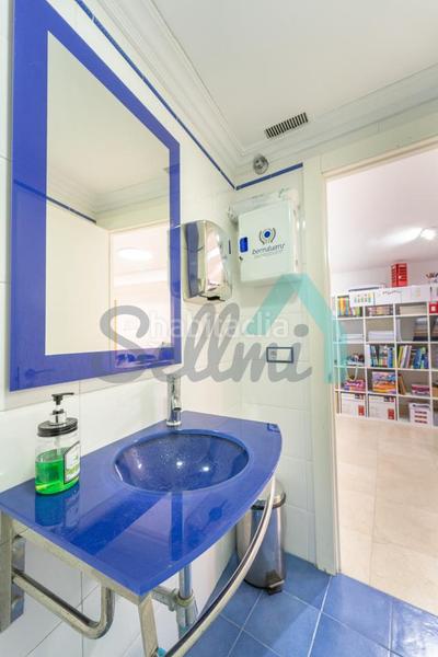 Foto d4cb8d3c-dba7-470f-82ef-43a7922f2ab7. Lloguer local comercial a Salesas - Foncalada - Campoamor Oviedo