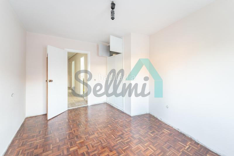 Foto 4e0c46d4-dae3-4985-bc16-6978fa4a87da. Piso en la pola Siero Siero