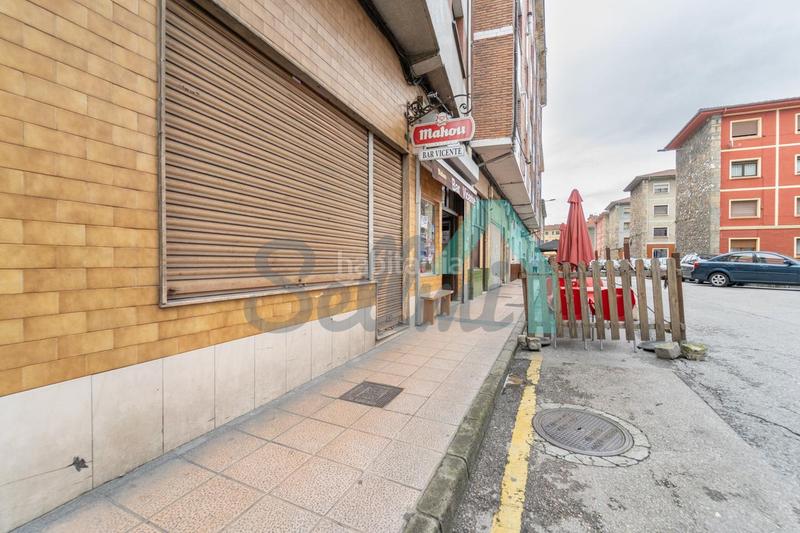 Foto 7e4fb229-a3b4-4c60-a095-e48a931c885f. Alquiler local comercial en La Felguera Langreo