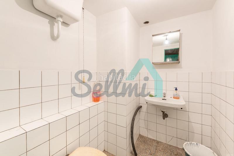 Foto c8230a65-d453-4789-8887-faab0919a0ad. Lloguer local comercial a La Felguera Langreo